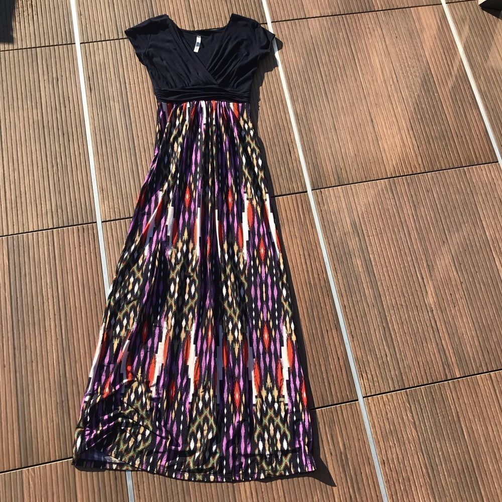 Gilli Black Top Multicolor Ikat-Print Maxi Dress